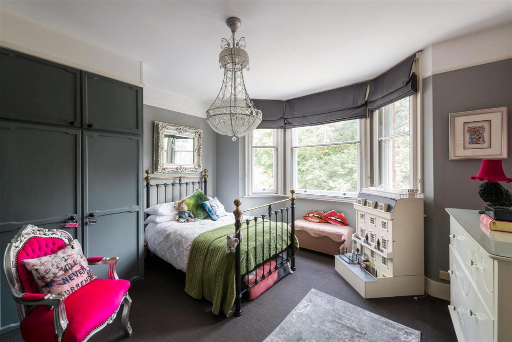 103 Linkfield Street internals-3.jpg
