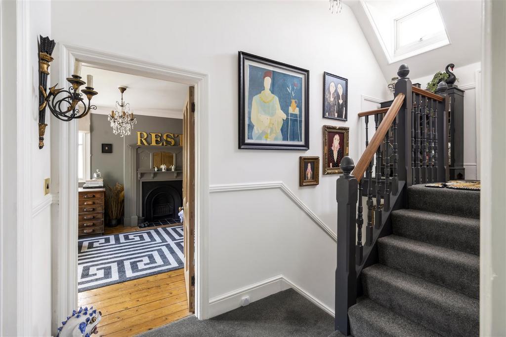 103 Linkfield Street internals7 4.jpg