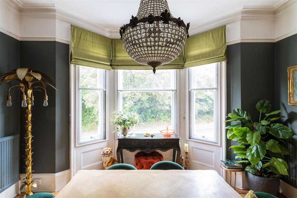 103 Linkfield Street internals-6.jpg