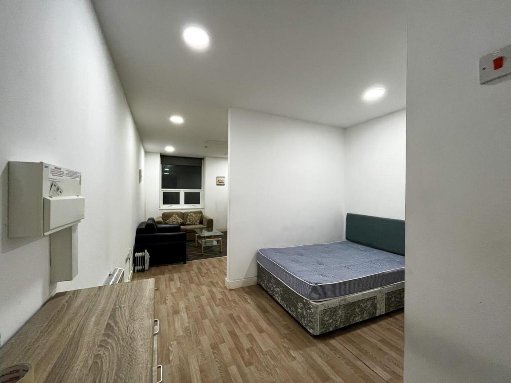 Bedroom.jpg