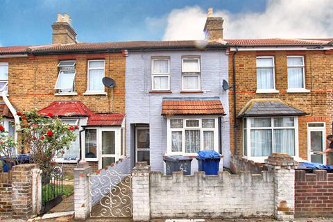 4 bedroom terraced house for sale, Gordon Road, Southall UB2