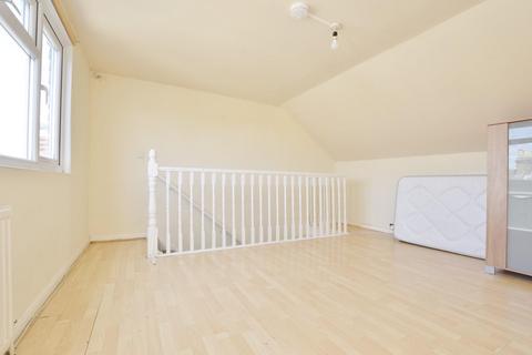 31a Chadwin Road, London, E13 8ND