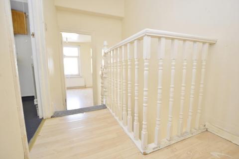 31a Chadwin Road, London, E13 8ND