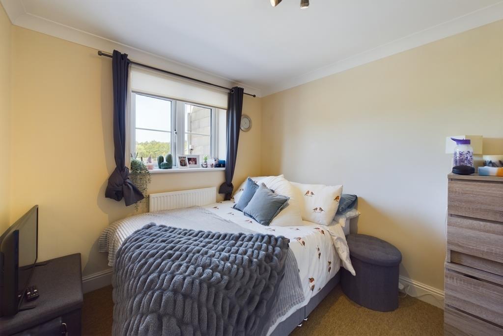 Bedroom 2.jpg