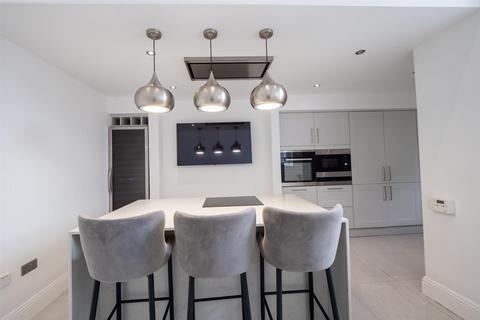 5a The Esplanade, Sunderland, SR2 7BQ