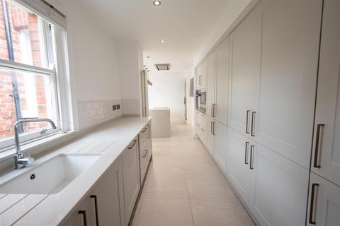5a The Esplanade, Sunderland, SR2 7BQ