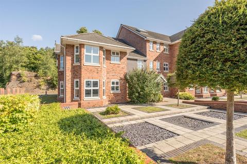 46 Crownoakes Drive, Wordsley, Stourbridge, DY8 5SQ