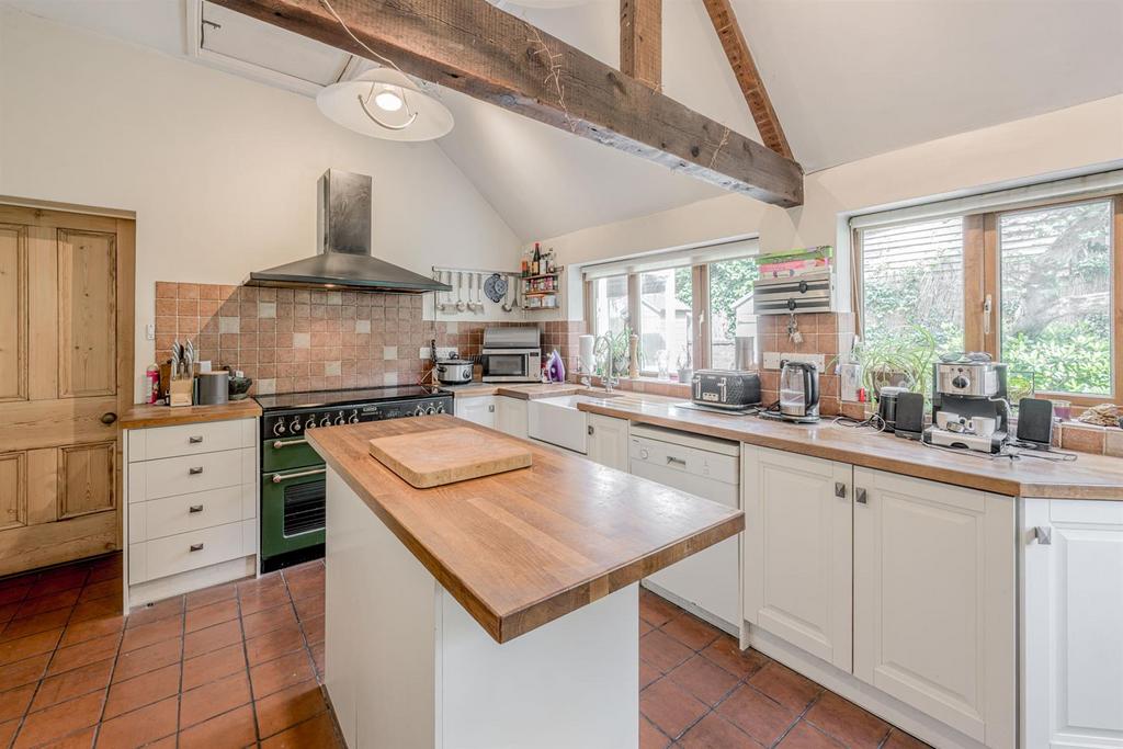 Parkfield Road, Stourbridge, DY8 1HD 6 bed semidetached house for sale