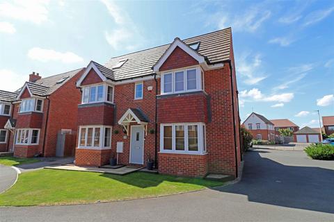 5 bedroom detached house for sale, Yeats Drive, Warwick