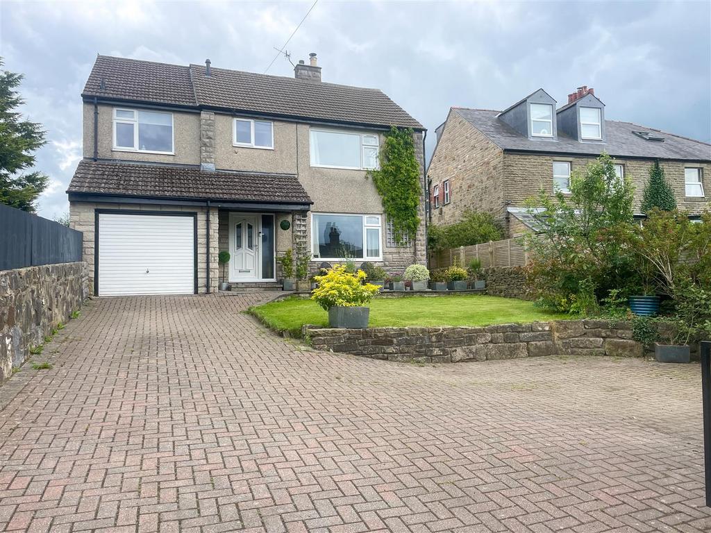 Brown Edge Road, Buxton 4 bed detached house £399,950
