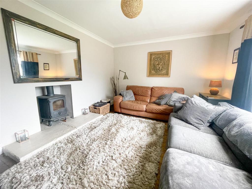 Brown Edge Road, Buxton 4 bed detached house £399,950