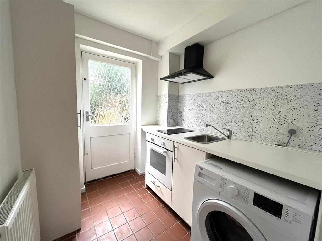 St. Davids Close, West Wickham 4 bed house £2,600 pcm (£600 pw)