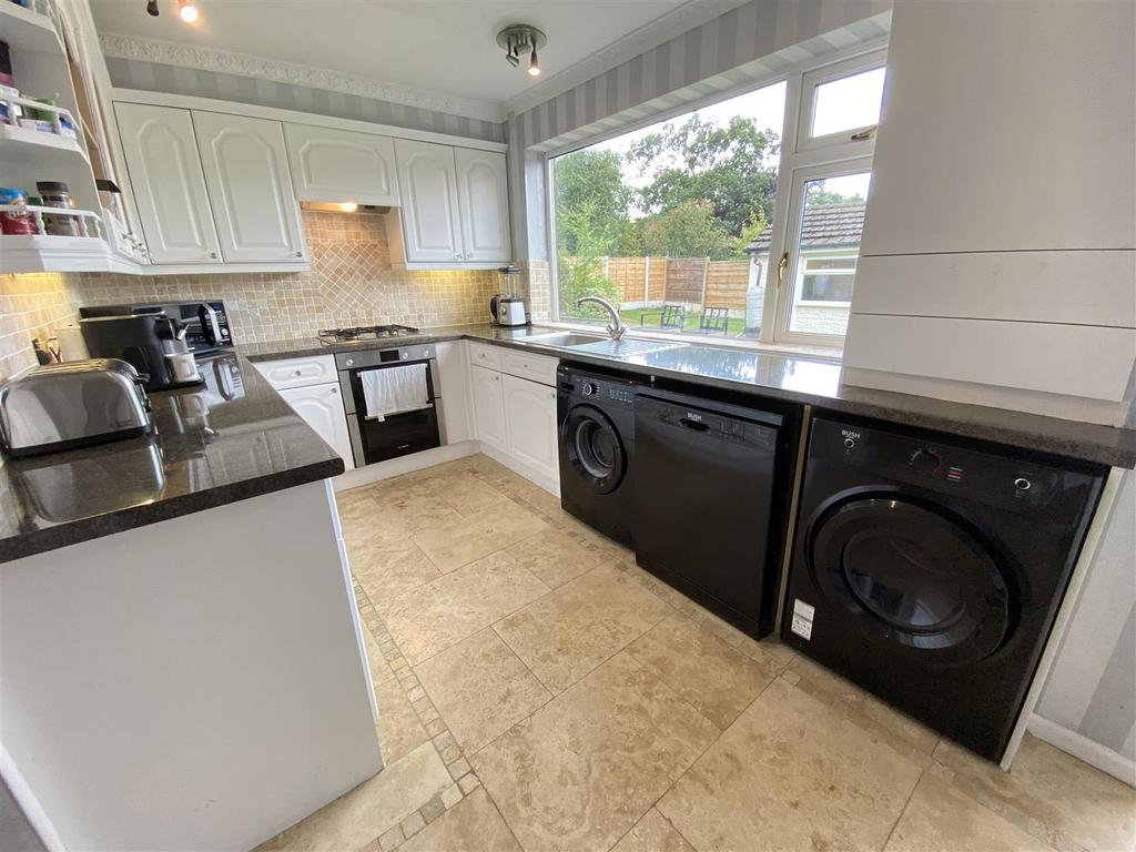 Dean Drive, Wilmslow 4 bed detached house £545,000