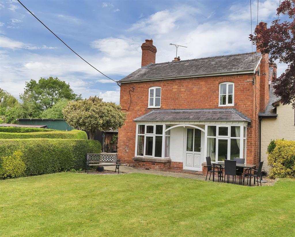 Sarnau, Llanymynech 4 bed house for sale £500,000