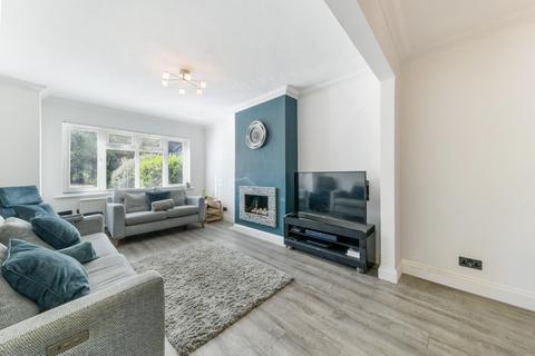 51 Grafton Road, Worcester Park, KT4 7QQ