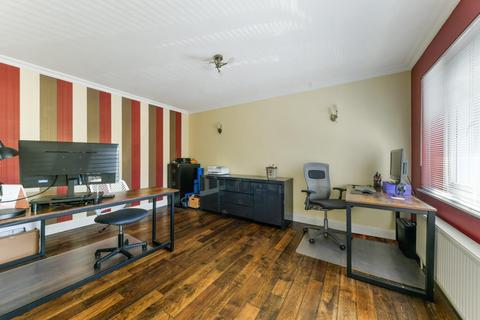 51 Grafton Road, Worcester Park, KT4 7QQ