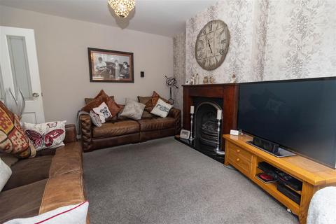 42 Deepdale Road, North Shields, NE30 3AN