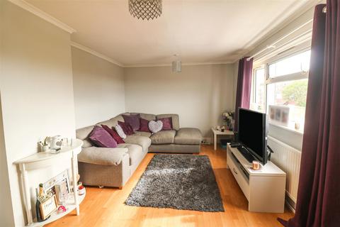 28 Radburn Close, Harlow, CM18 7ED