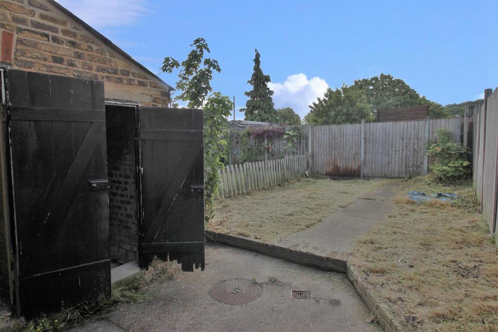 Garden to rear