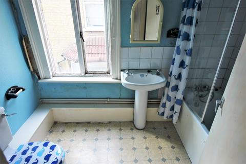 17 Wickham Lane, Abbey Wood, London, SE2 0XJ