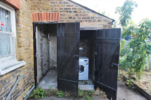 17 Wickham Lane, Abbey Wood, London, SE2 0XJ