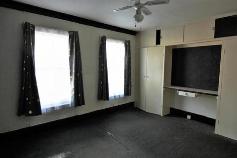 17 Wickham Lane, Abbey Wood, London, SE2 0XJ