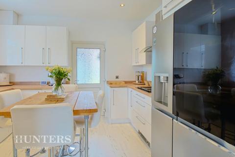 41 Ashbrook Crescent, Rochdale, OL12 9AJ