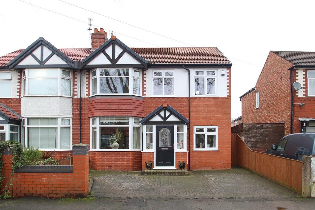 Clifton Road, Urmston, Manchester, M41 4 bed semidetached house for