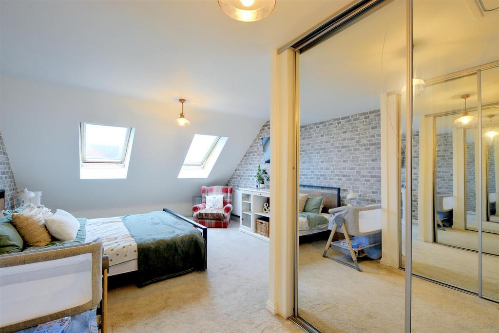 Bedroom 1 1.jpeg