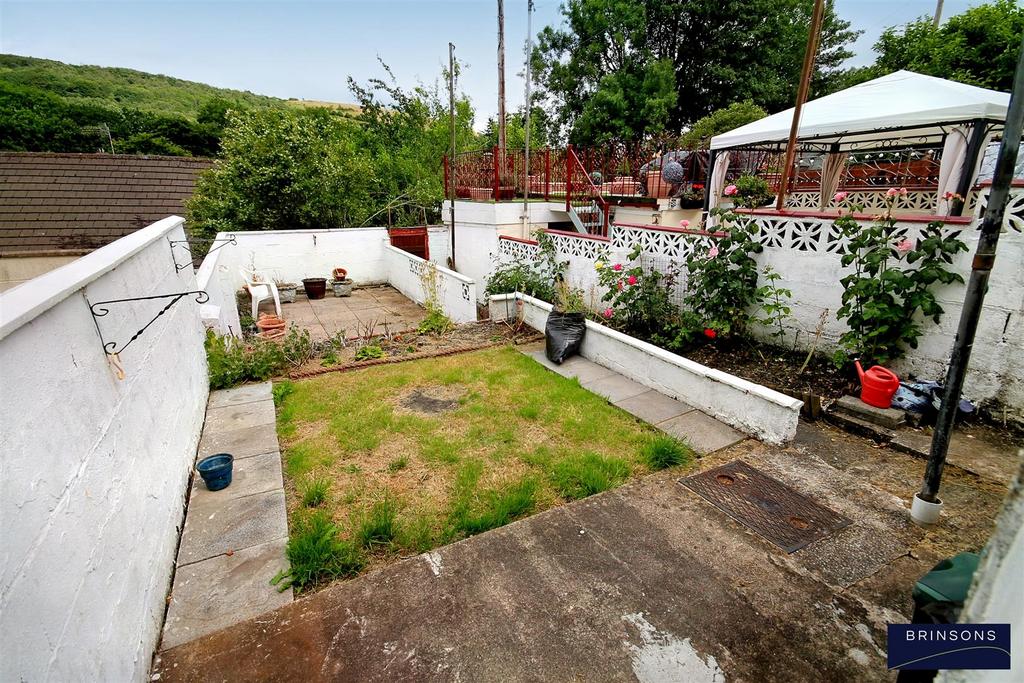 School Street, Llanbradach, Caerphilly 2 bed terraced house for sale