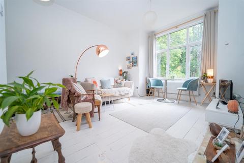 Flat 2, 3 Athol Road, Manchester, M16 8QW