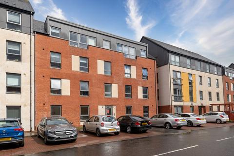 14/1 Ferry Gait Crescent, Edinburgh, EH4 4GR
