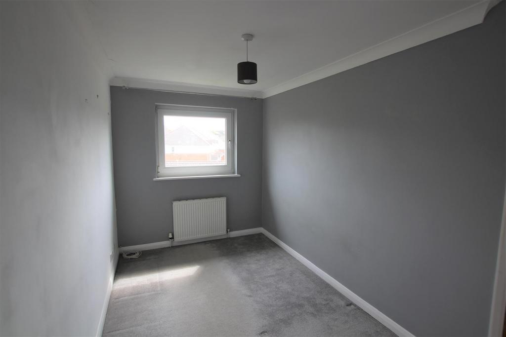 Geary Drive, Brentwood 3 bed house £1,795 pcm (£414 pw)