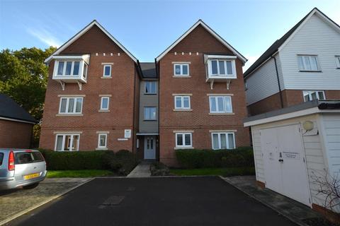 2 bedroom apartment for sale, Alder Court, Fleet GU51