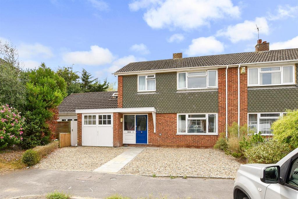 Unwin Close, Aylesford 4 bed semidetached house £435,000
