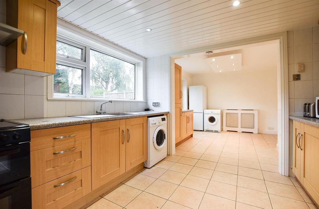 Unwin Close, Aylesford 4 bed semidetached house £435,000