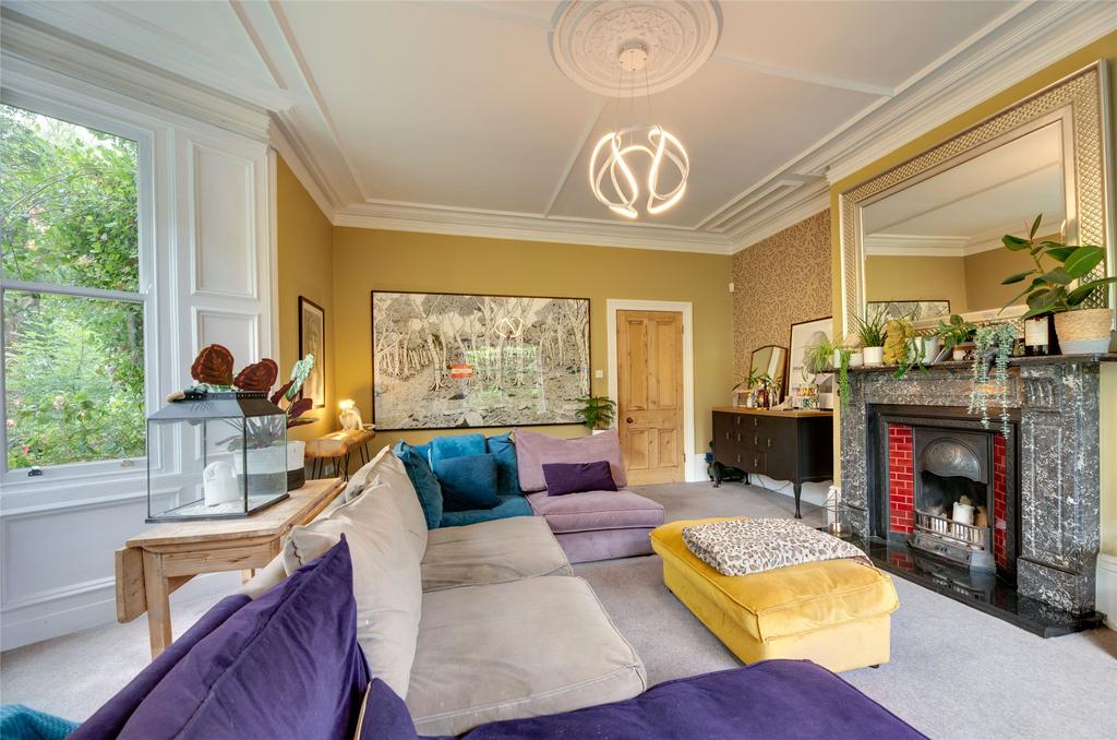 Saltwell View, Gateshead, NE8 5 bed end of terrace house £425,000