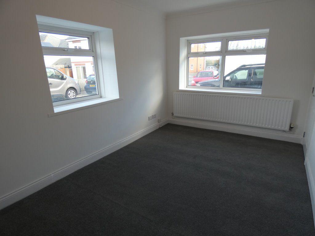 Potterhouse Lane, Pity Me, Durham 3 bed detached house £895 pcm (£207 pw)