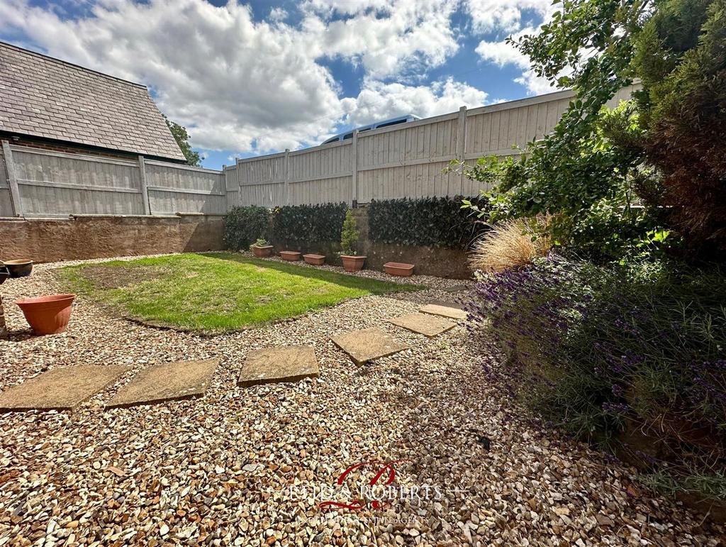 Whitford Street, Holywell 4 bed detached house for sale £300,000