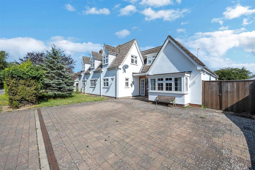 Water Lane, Barnham 5 bed detached house for sale £565,000