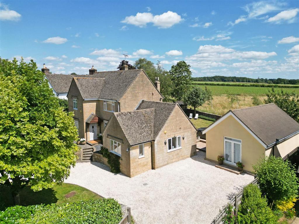 Cheltenham Road, Bisley, Stroud 4 bed house for sale £795,000