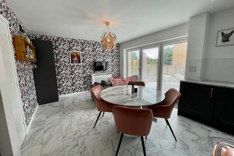 76 Browdie Road, Darlington, DL2 2WQ