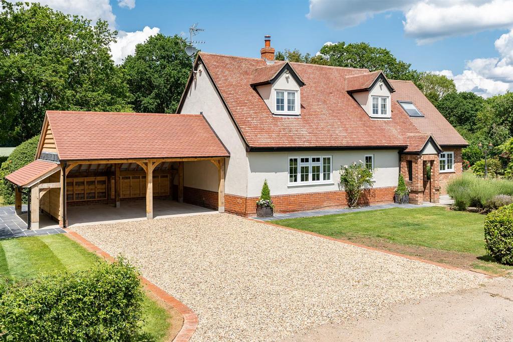 Mill Lane, Great Leighs 3 bed detached house £1,250,000