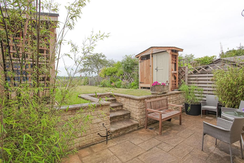 1patio.jpg