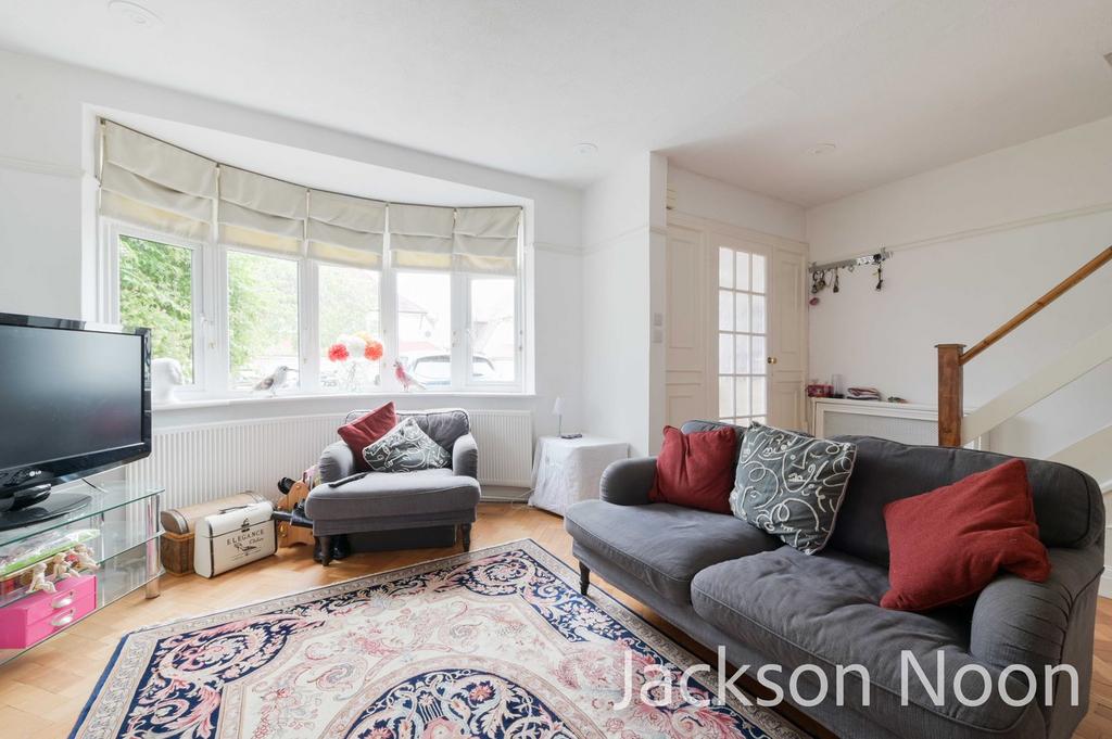 Riverview Road, Ewell, KT19 3 bed terraced house for sale £500,000