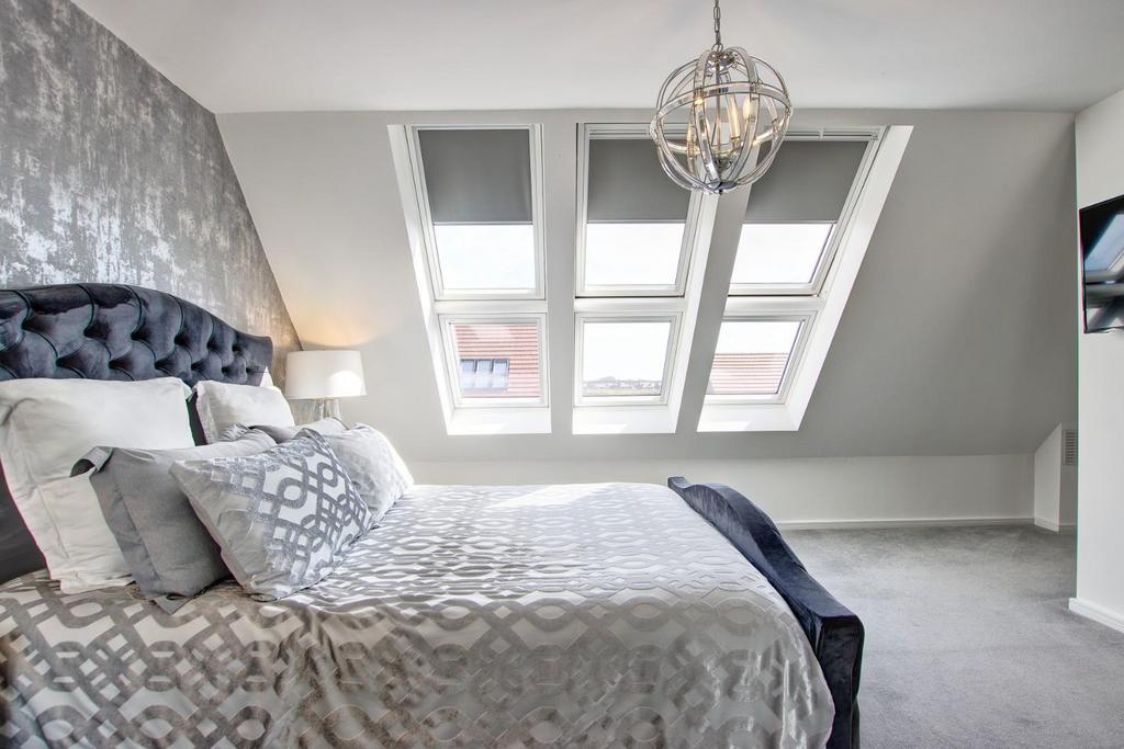 Master Bedroom & Dressing Area