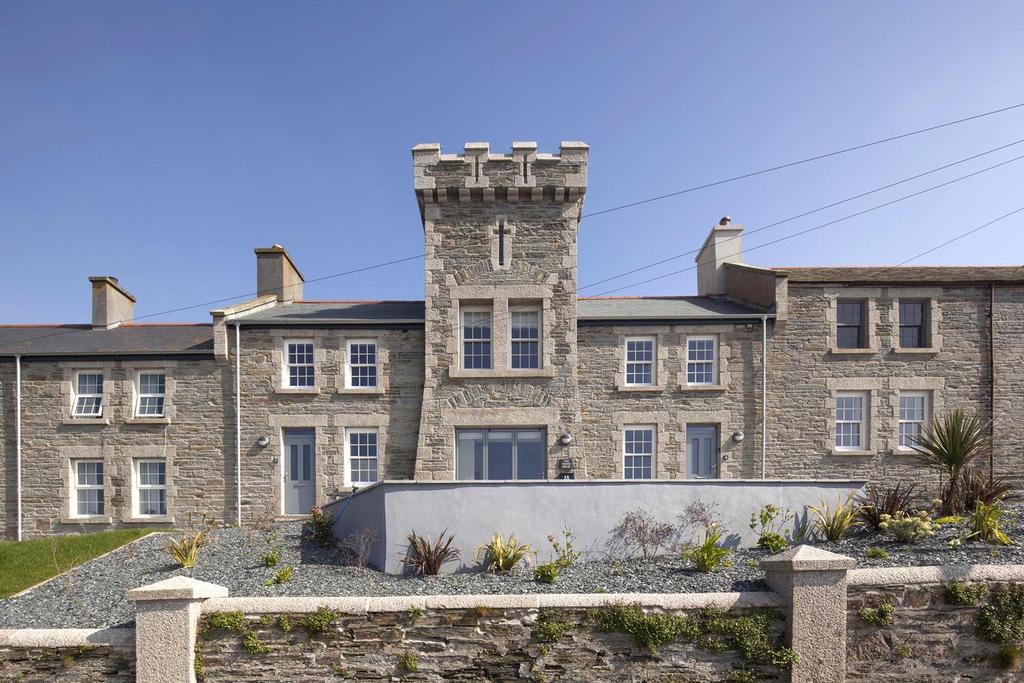 Peverell Terrace, Porthleven, Cornwall TR13 3 bed cottage for sale £