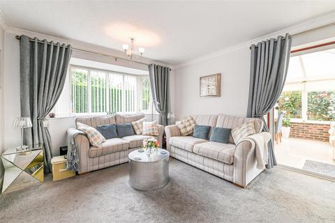 1 Beverley Close, Yapton, Arundel, BN18 0AF