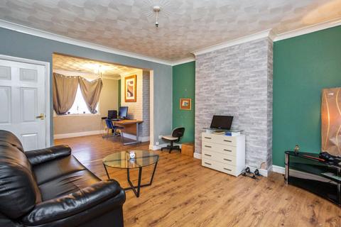 16 Queens Crescent, Edlington, Doncaster, DN12 1BE