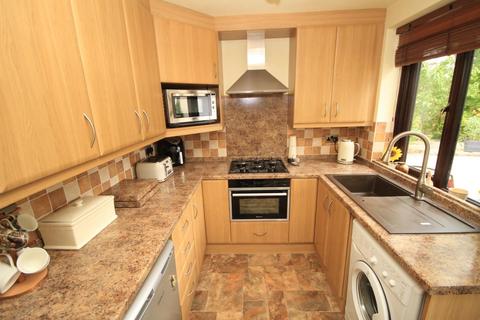 167 Moorside Road, Bradford, BD2 3HD